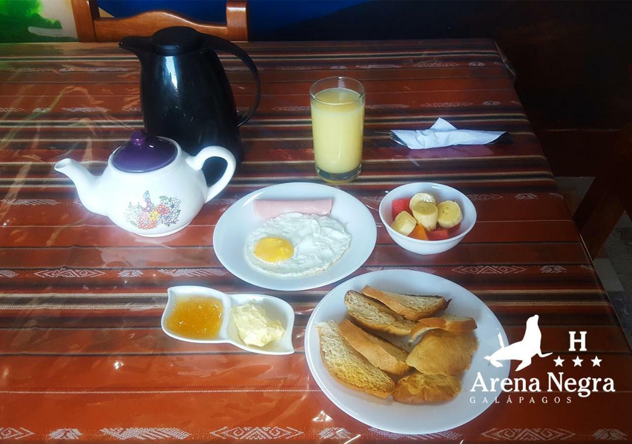 Hostal Arena Negra Puerto Ayora  Esterno foto