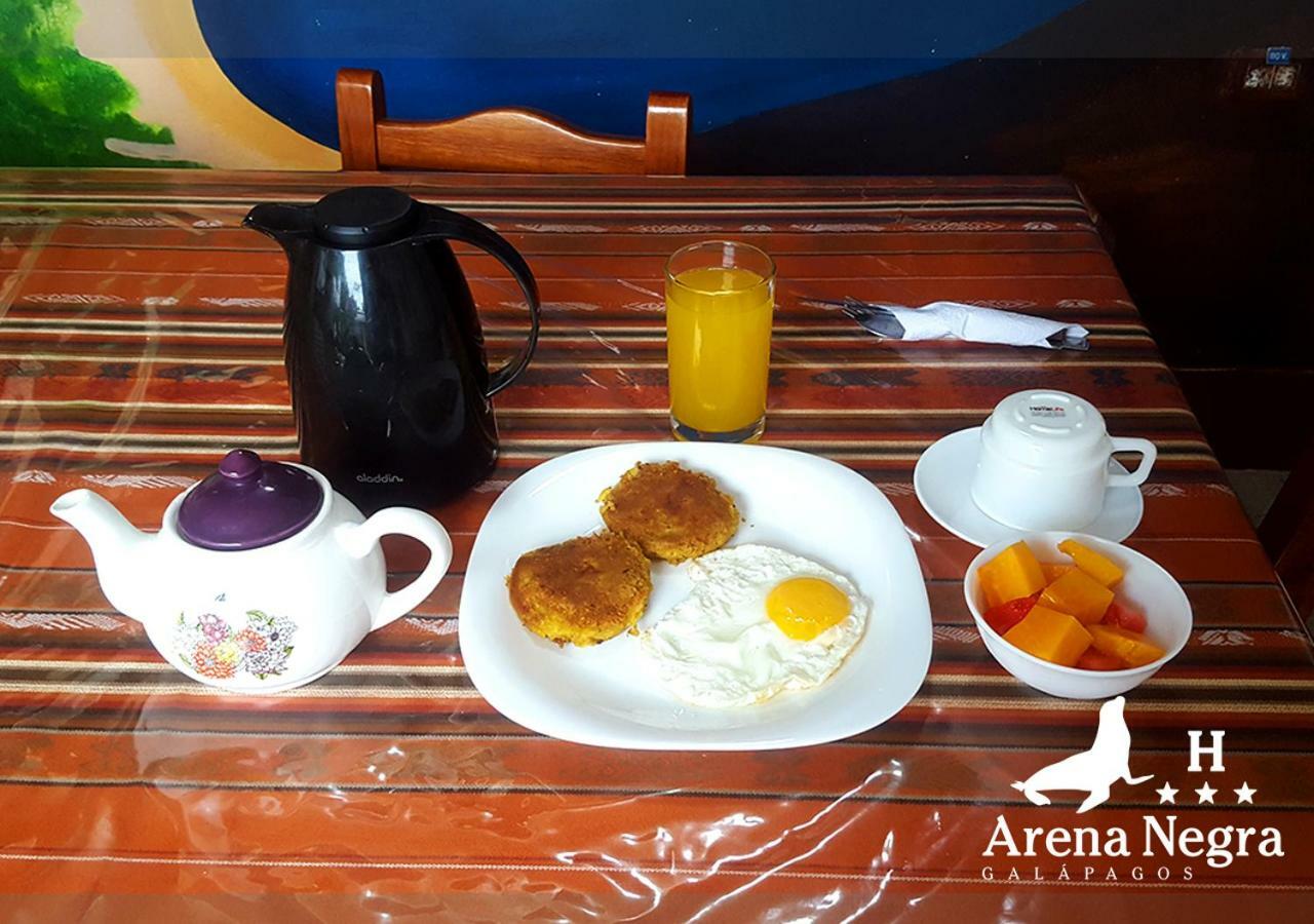 Hostal Arena Negra Puerto Ayora  Esterno foto